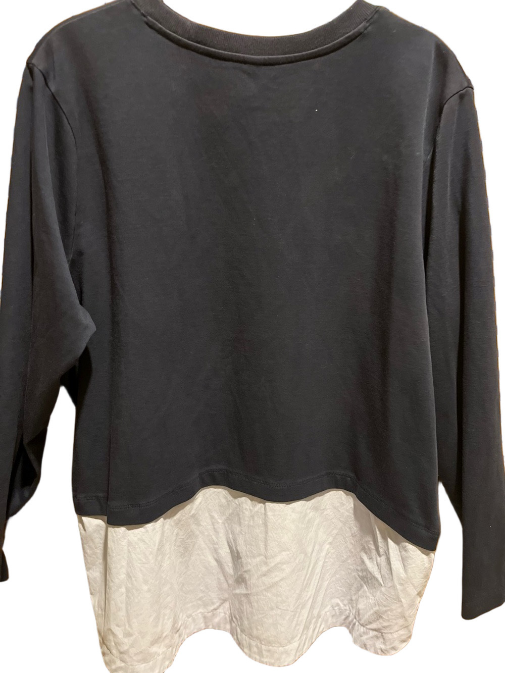 219. WOMENS ATHLETA XL DETAIL TOP - Picture 7 of 7